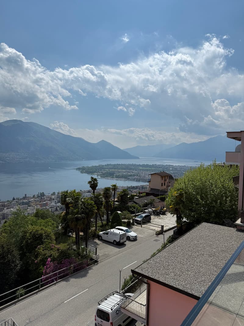 Attico di lusso con vista panoramica a Brione sopra Minusio (5)