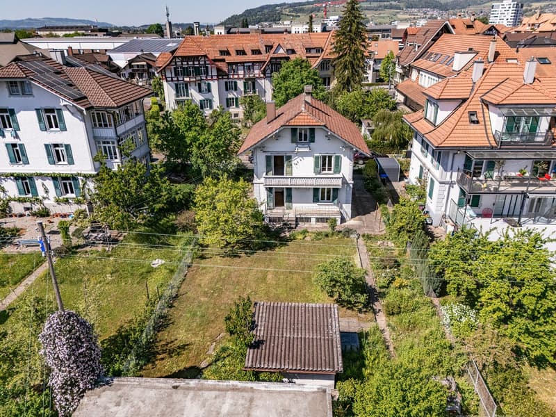 Maison charmante dans un emplacement central (2)