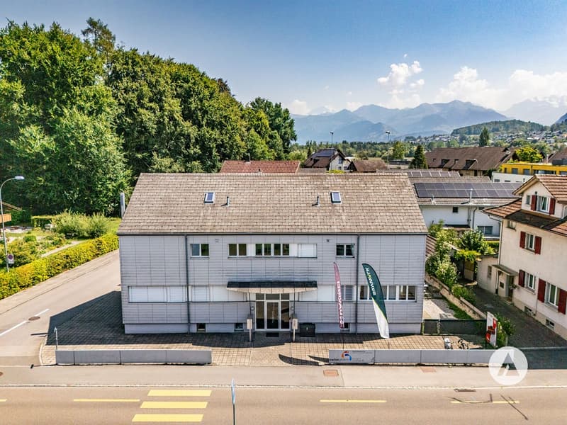 Wohn- und Geschäftshaus mit attraktiver Rendite (2)