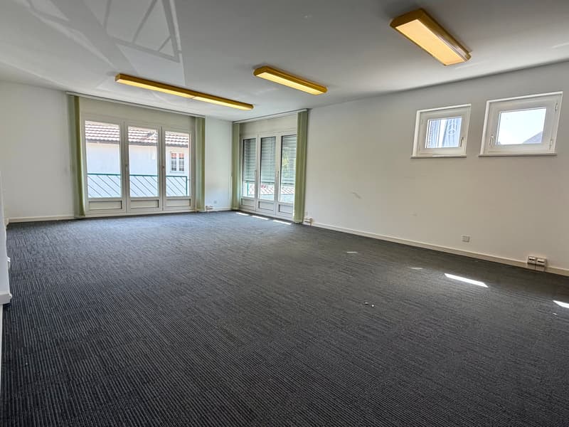 Ufficio spazioso in affitto a Payerne – 5 locali, 143 m² (7)