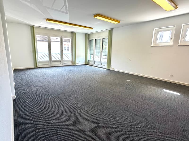 Ufficio spazioso in affitto a Payerne – 5 locali, 143 m² (6)