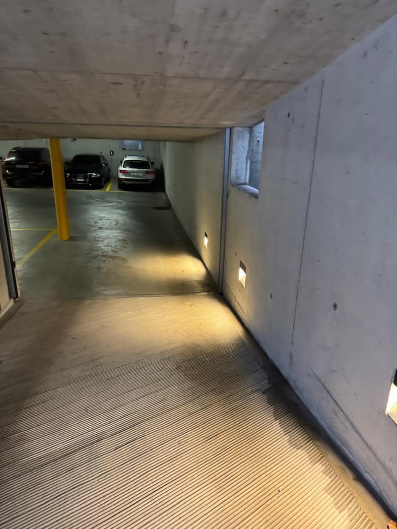 Garage space / parking space with charging column for e-car/electric vehicle (2)