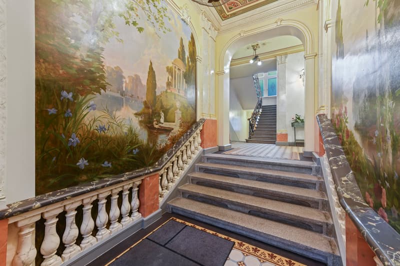 Bureau exclusif et meublé dans un immeuble ancien représentatif au cœur de Zurich (9)