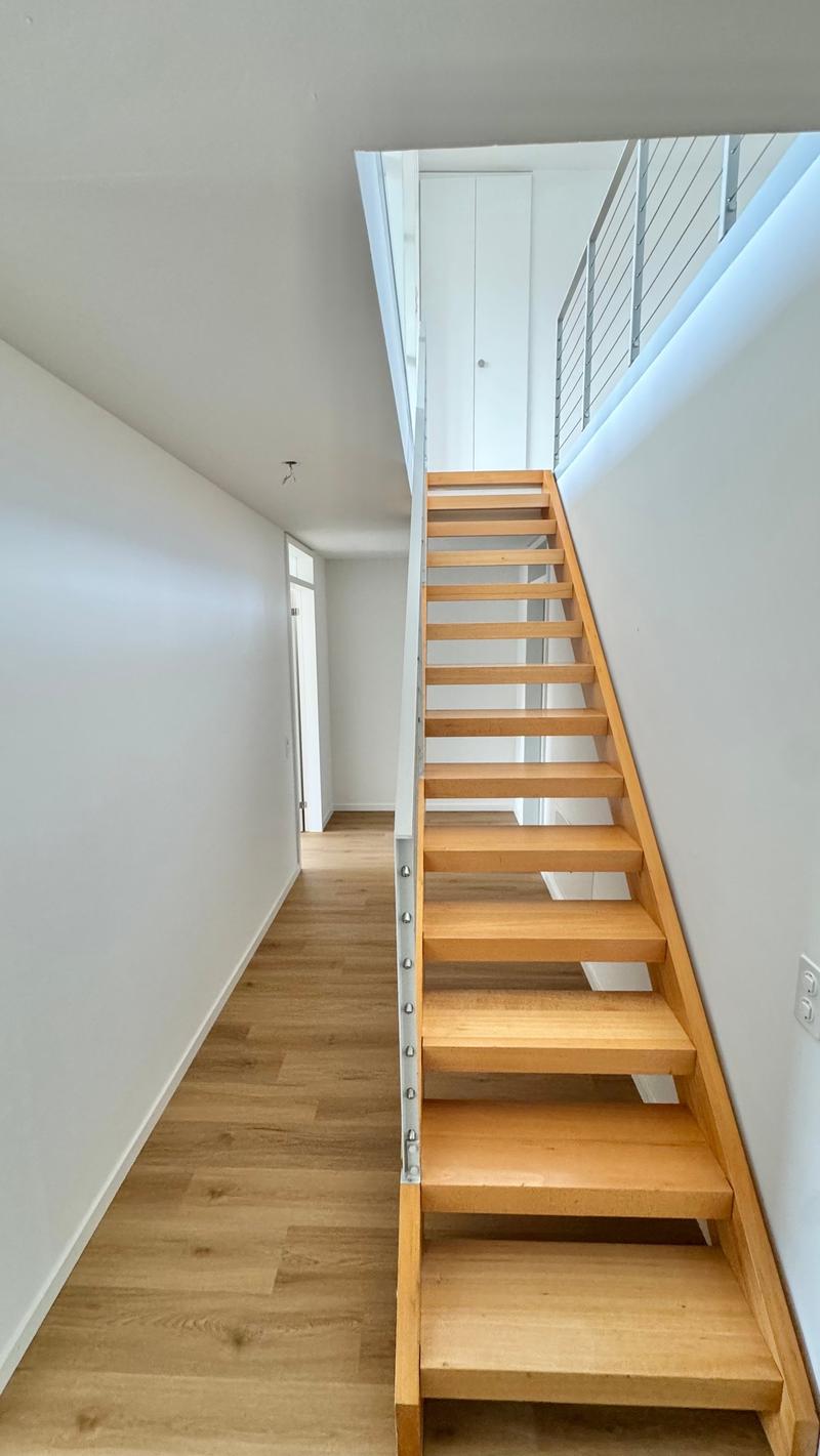 Grosszügige 4.5-Zimmer-Maisonettewohnung in Oberengstringen – sofort verfügbar! (4)