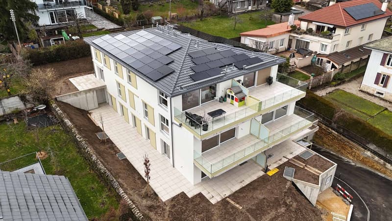 Bellissimo 3.5 locali duplex a Corcelles - nuovo e luminoso (2)