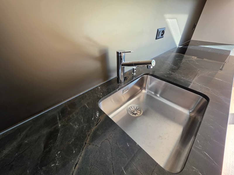 Bellissimo 3.5 locali duplex a Corcelles - nuovo e luminoso (5)