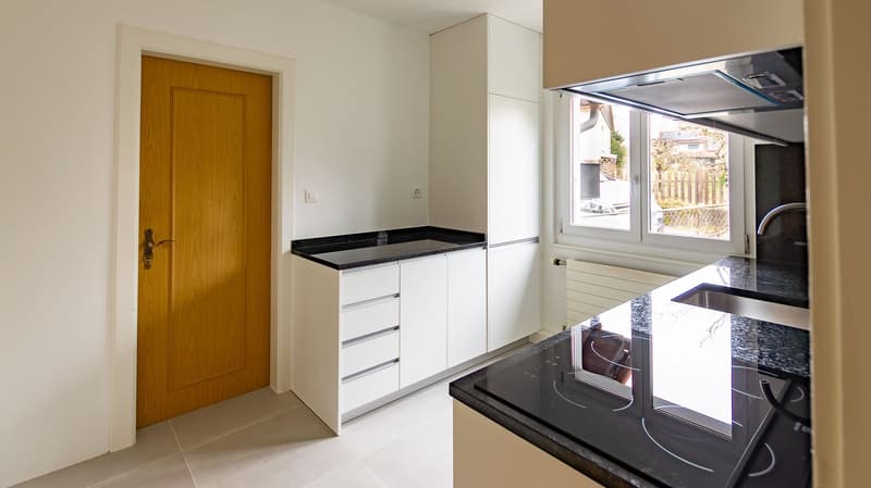 Bevaix - Villa individuale di 5.5 locali in un quartiere tranquillo con giardino privato (5)