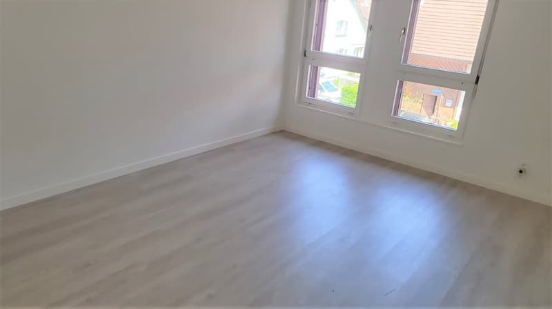 Schlafzimmer links