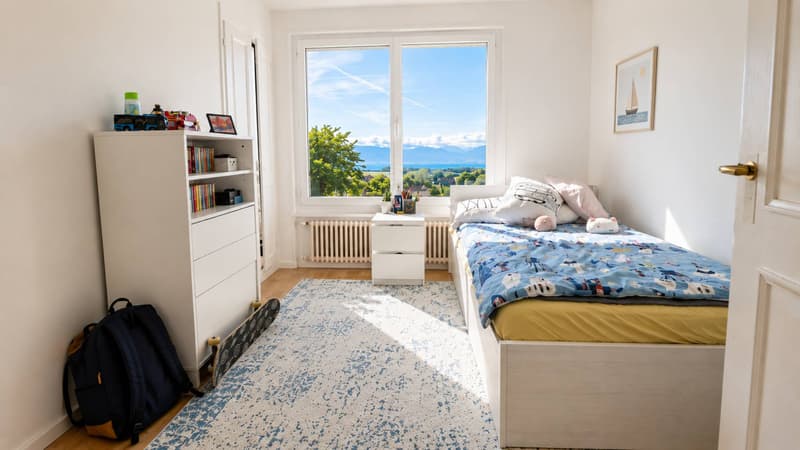 Villa mit 6 Zimmern und Blick auf den See und die Alpen (6)