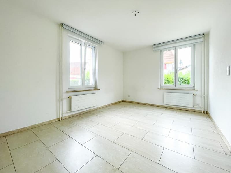 Zweifamilienhaus mit viel Platz, Potenzial und zentraler Lage (5)