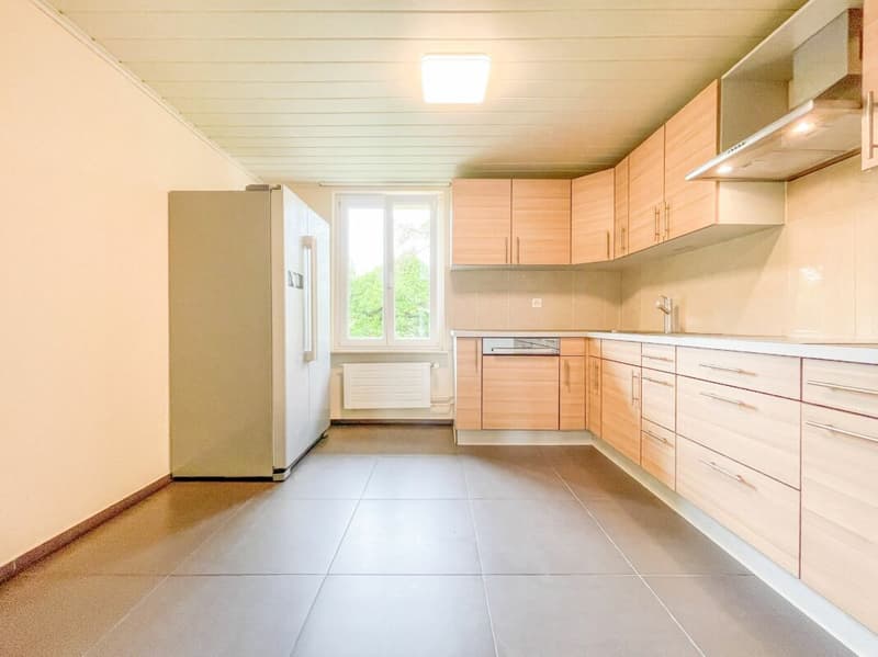 Zweifamilienhaus mit viel Platz, Potenzial und zentraler Lage (15)
