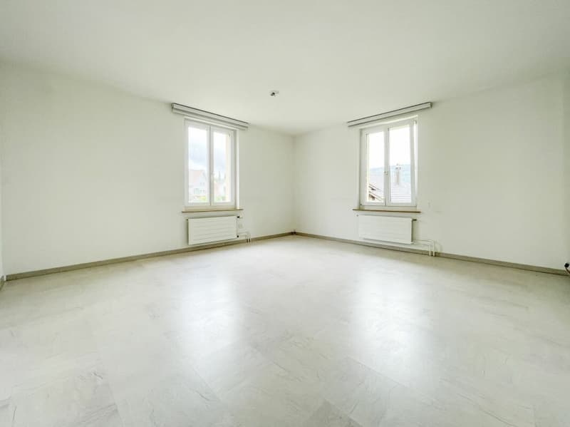 Zweifamilienhaus mit viel Platz, Potenzial und zentraler Lage (12)