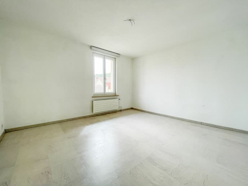Zweifamilienhaus mit viel Platz, Potenzial und zentraler Lage (13)
