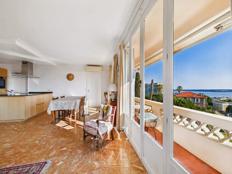 Appartement en duplex exclusif avec vue sur mer dans le quartier Californie de Cannes (11)