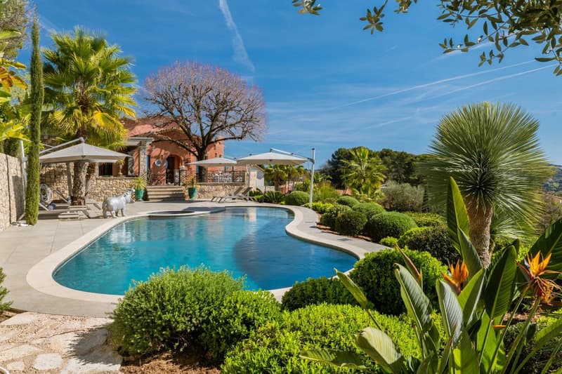 Mougins | Exceptional Villa with Panorama, Spa & Sea View on the Côte d’Azur (5)