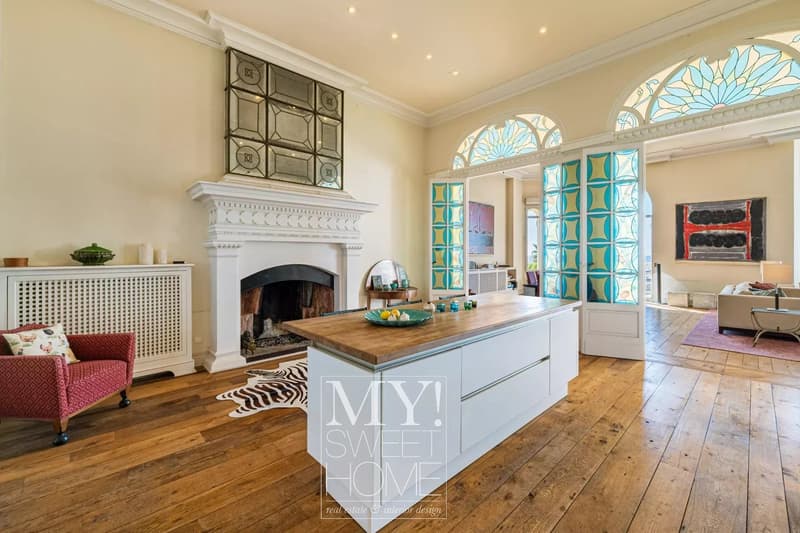 Cannes Midi | Historic Waterfront Villa with Belle-Époque Character (5)