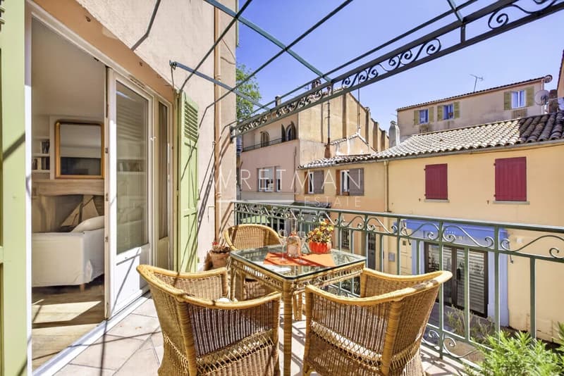 Saint-Tropez Vieille Ville 95 m² 3 Chambres Cheminée Terrasse Sud-Ouest 5 Minutes du Port (1)