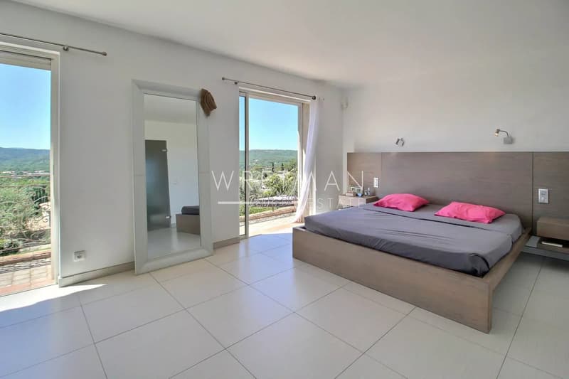 Elegant Villa with Pool in Montauroux, 4 Bedrooms (10)