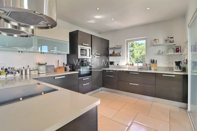 Elegant Villa with Pool in Montauroux, 4 Bedrooms (8)