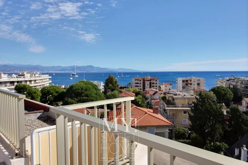 Exclusive apartment with sea view in Salis, Antibes (4)