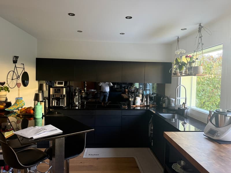 Modern semi-detached house with 6.5 rooms in Port (17)