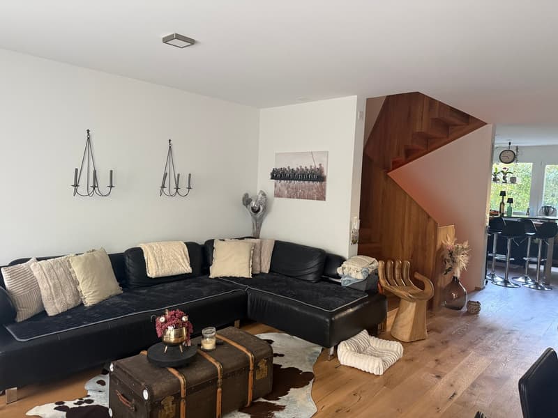 Modern semi-detached house with 6.5 rooms in Port (12)