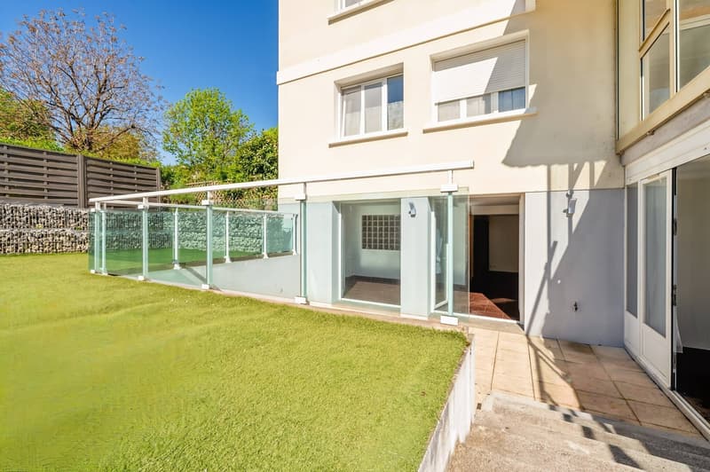 Appartement terrasse de 4 pièces à Divonne-les-Bains – 92m2 - terrasses (76m2), parking, box fermé (2)