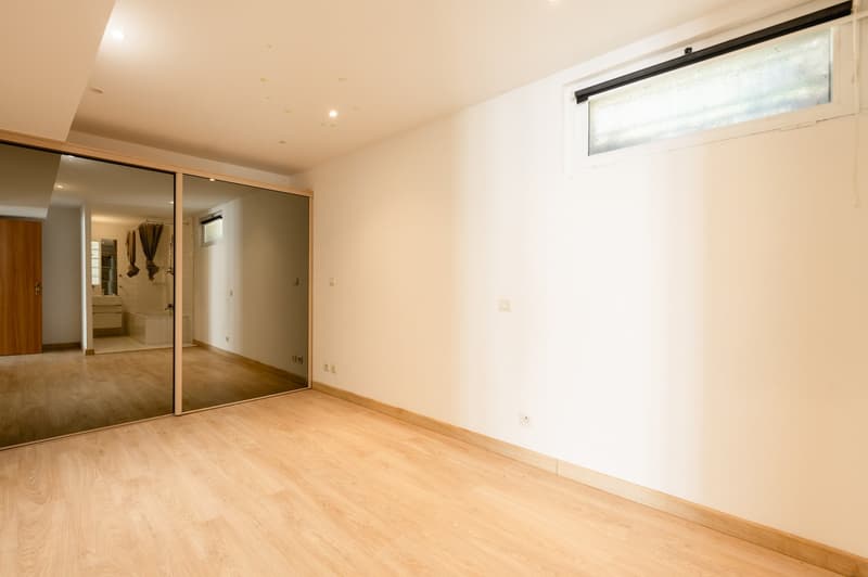Appartement terrasse de 4 pièces à Divonne-les-Bains – 92m2 - terrasses (76m2), parking, box fermé (8)
