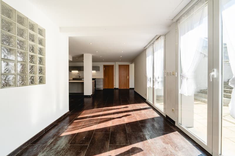 Appartement terrasse de 4 pièces à Divonne-les-Bains – 92m2 - terrasses (76m2), parking, box fermé (5)