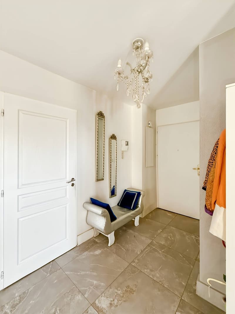 Appartement terrasse de 3.5 pièces à Divonne-les-Bains – 91m2 - terrasse, jardin, cave, garage (12)