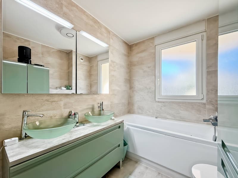 Appartement terrasse de 3.5 pièces à Divonne-les-Bains – 91m2 - terrasse, jardin, cave, garage (11)