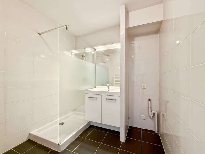 Charmant appartement de 2 pièces avec balcon et piscine à Prévessin-Moëns (10)