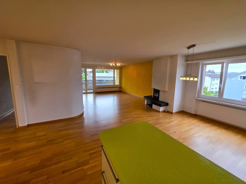 Schöne 4.5-Zimmer-Dachwohnung in Gossau - ruhig gelegen und doch zentral (1)