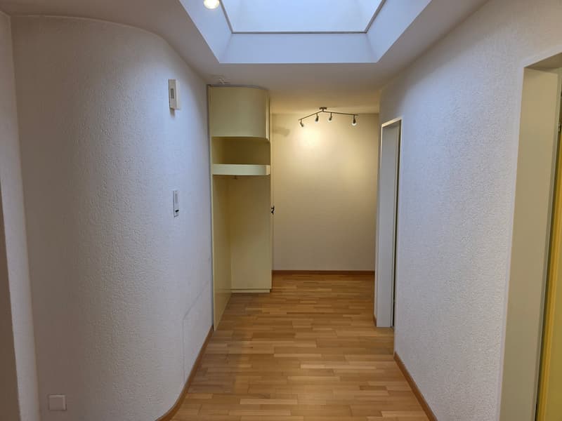 Schöne 4.5-Zimmer-Dachwohnung in Gossau - ruhig gelegen und doch zentral (3)