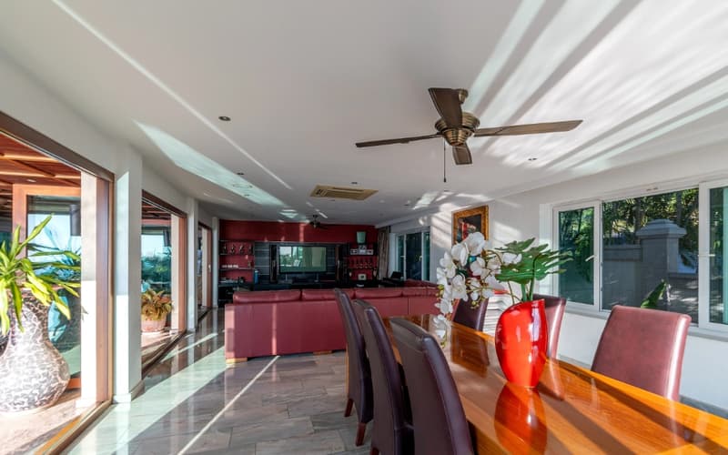 Traumhafte Villa an Top-Lage in Pattaya, Thailand (11)