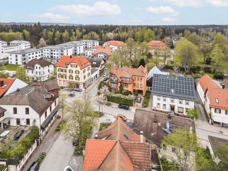 IMMORath.de – Herrschaftliches Stadthaus mit einzigartigem Charakter in Königsfeld (2)