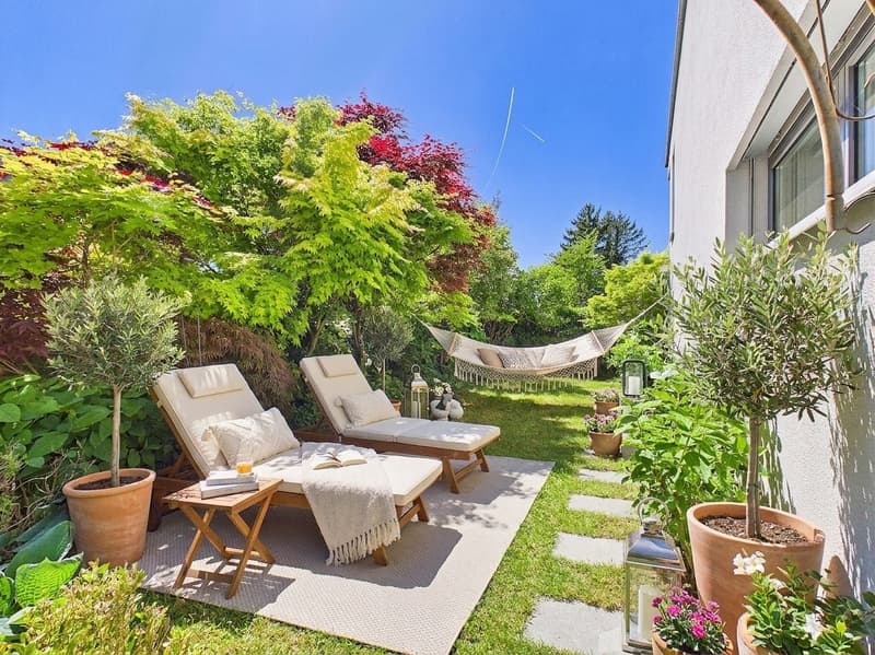 5.5-room garden apartment with glazed terrace in central location in Zollikon (4)