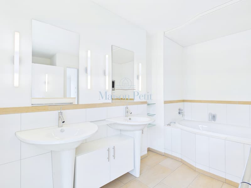 Grandiose Maisonette Apartment with Lake View and 2 Terraces (12)