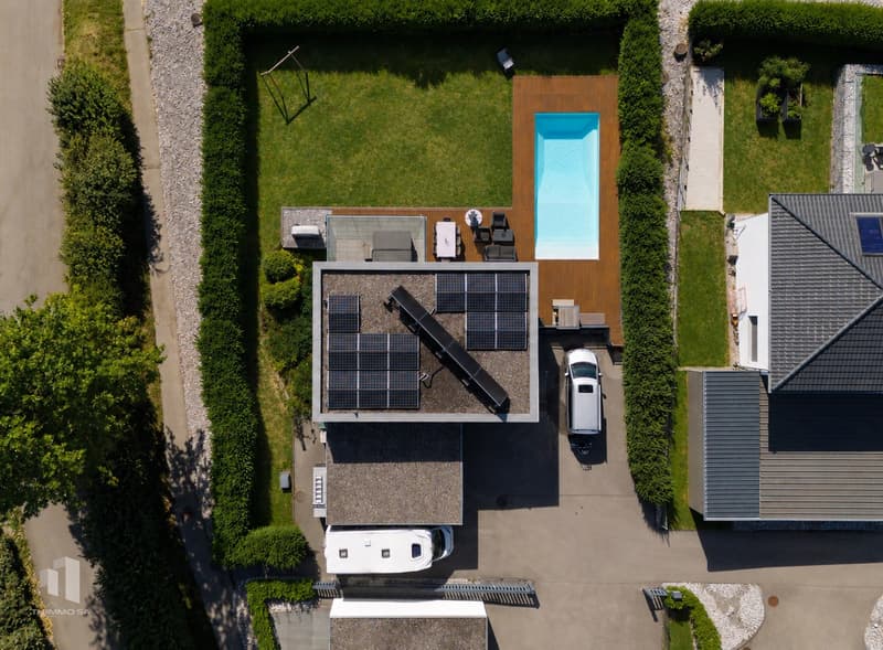 Maison d’architecte avec piscine, spa et vue panoramique sur le lac de la Gruyère (16)