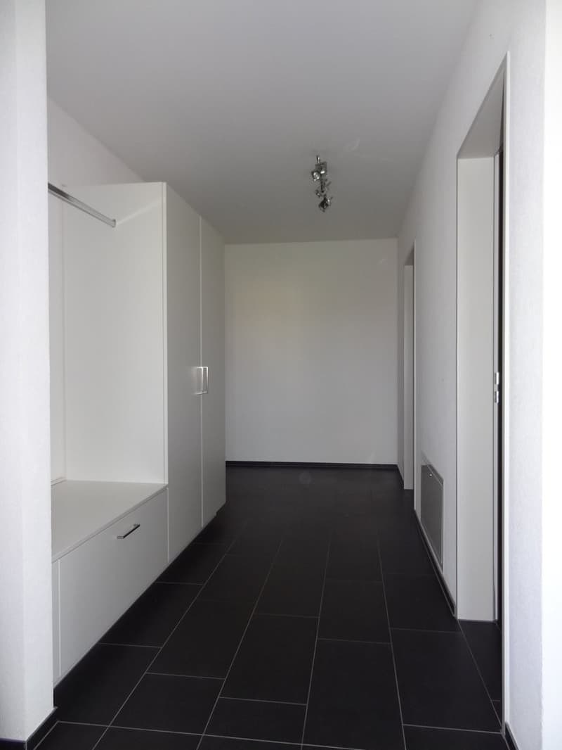 Entree_1_Garderobe_Zugang_WK_Gaestebad.JPG