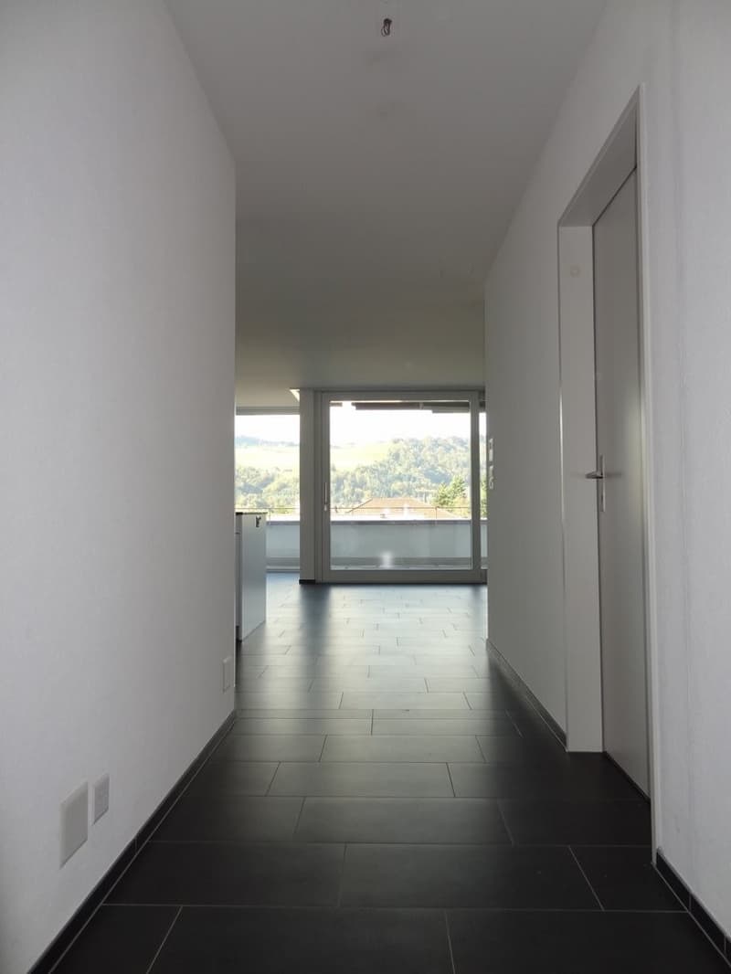 Korridor_1_Blick_Richtung_Wohnen.JPG