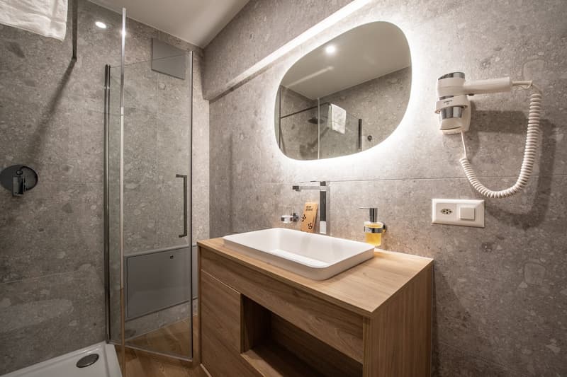 Flexible Rental from 1 Month — Furnished 2.5-Room Apartment with Balcony in Lugano (11)