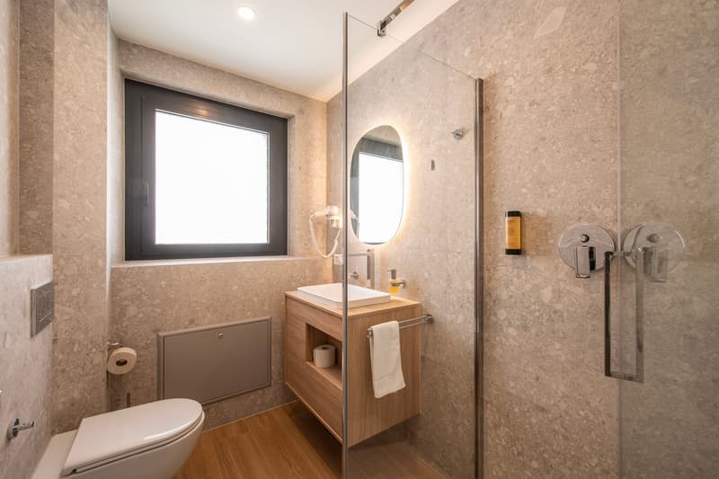 Flexible Rental from 1 Month -Furnished 3.5-Room Apartment with Balcony and Stunning Views in Lugano (8)