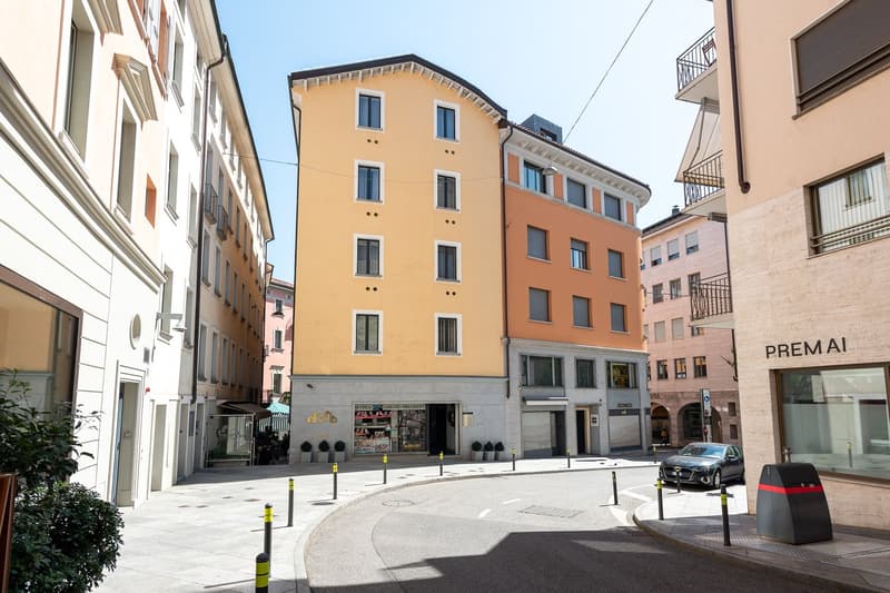Flexible Rental from 1 Month — Furnished 3.5-Room Apartment in Central Lugano (25)