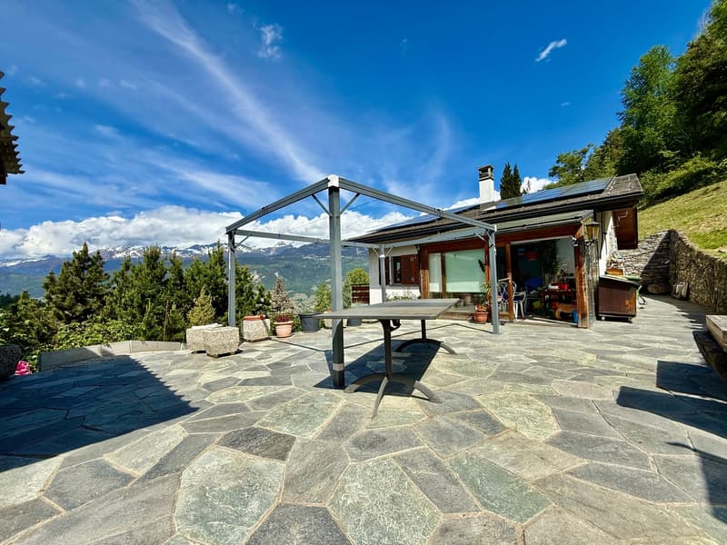 Casa unifamiliare con grande terreno edificabile nella valle di Anniviers (2)
