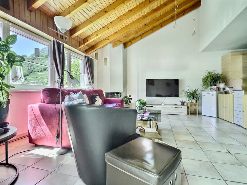 Spacious 4-room attic apartment in Saillon – Breathtaking view and high-end amenities (2)