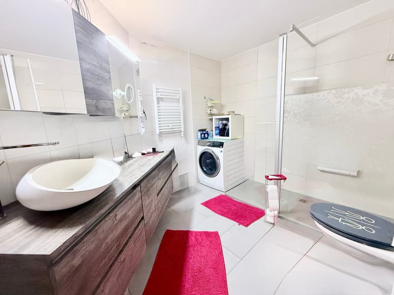 Spacious 4-room attic apartment in Saillon – Breathtaking view and high-end amenities (6)