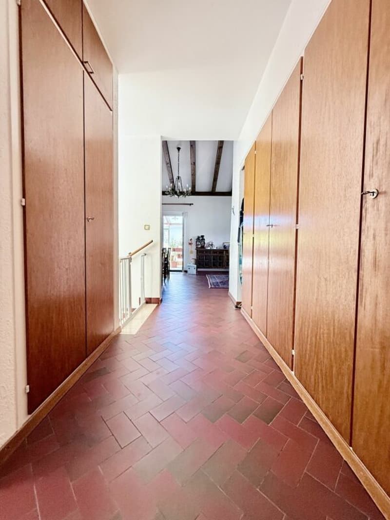 Casa unifamiliare con terreno edificabile (9)
