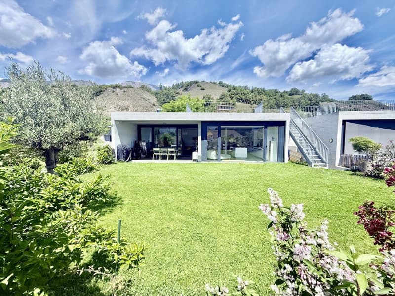 Modern villa for sale in Grimisuat (1)