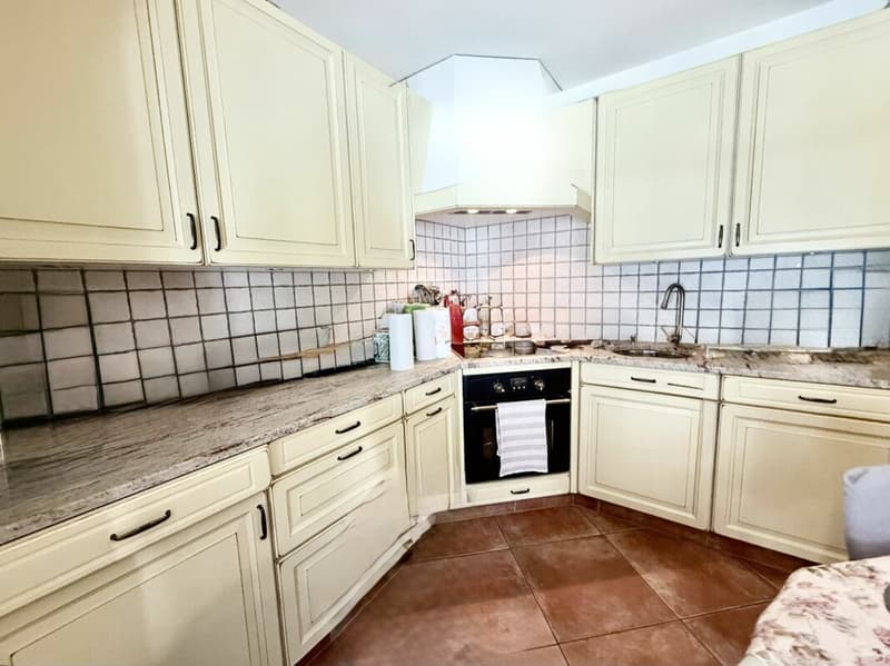 Meraviglioso appartamento di 3½ locali nel cuore di Sion (2)